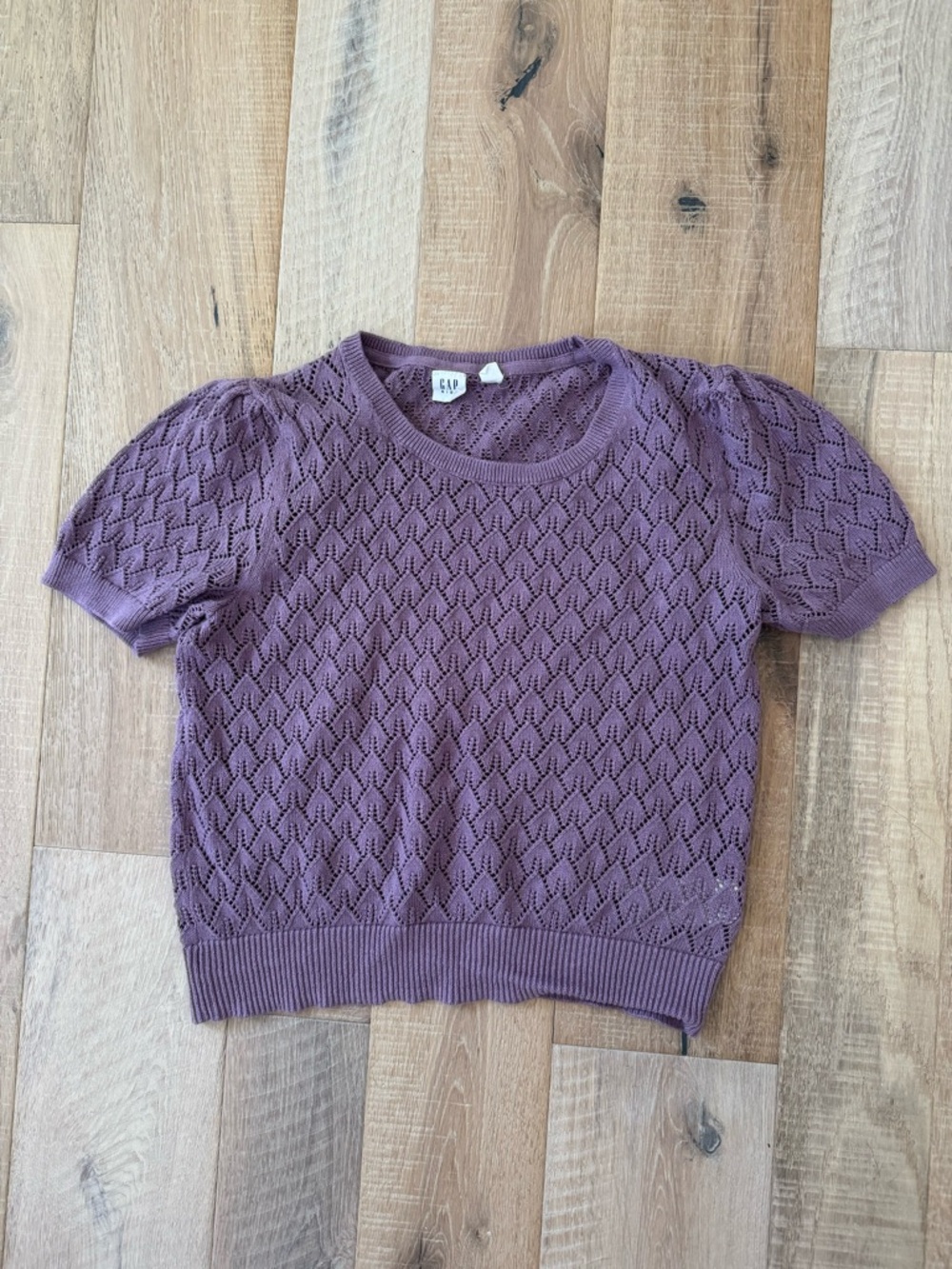 GAP purple Eyelet Knit Puff Sleeve Top